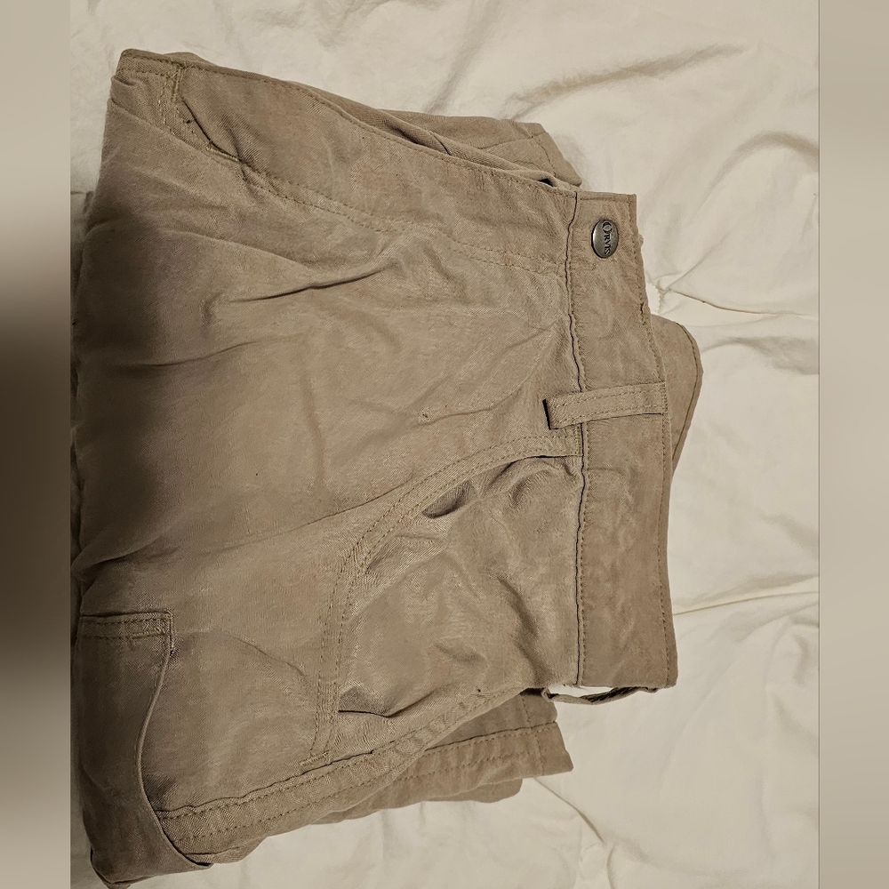 5/$50 Women's Tan Shorts w/ Mesh Liner – Size 32